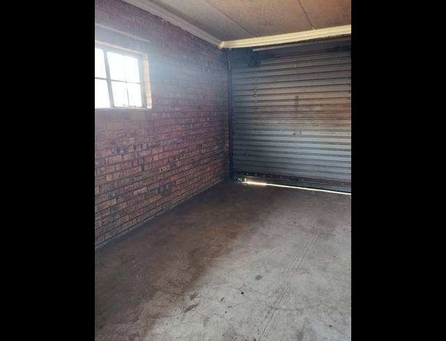 2 BEDROOM FREEHOLD FOR SALE IN WITBANK EXT 10